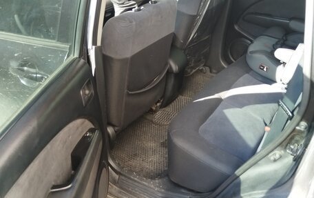 Mitsubishi Outlander III рестайлинг 3, 2003 год, 585 000 рублей, 6 фотография