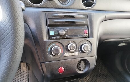 Mitsubishi Outlander III рестайлинг 3, 2003 год, 585 000 рублей, 13 фотография