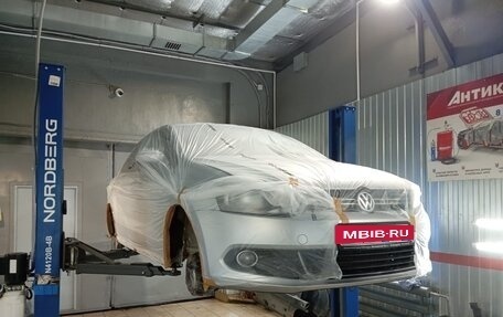 Volkswagen Polo VI (EU Market), 2013 год, 1 400 000 рублей, 17 фотография