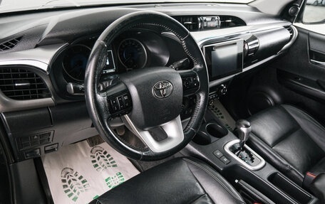 Toyota Hilux VIII, 2015 год, 2 949 000 рублей, 9 фотография