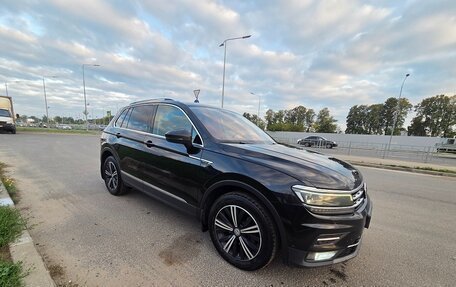 Volkswagen Tiguan II, 2018 год, 2 100 000 рублей, 5 фотография