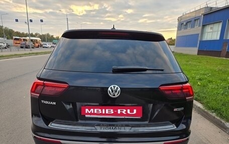 Volkswagen Tiguan II, 2018 год, 2 100 000 рублей, 3 фотография