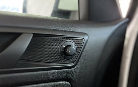 Skoda Yeti I рестайлинг, 2017 год, 1 349 000 рублей, 16 фотография