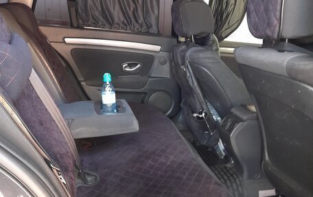 Renault Laguna III рестайлинг, 2009 год, 850 000 рублей, 16 фотография