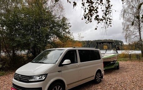Volkswagen Caravelle T6 рестайлинг, 2019 год, 3 800 000 рублей, 1 фотография
