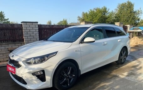 KIA cee'd III, 2021 год, 1 700 000 рублей, 1 фотография