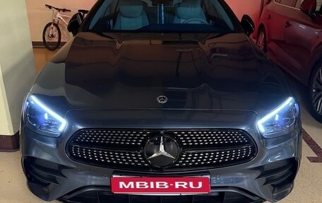 Mercedes-Benz E-Класс, 2023 год, 9 250 000 рублей, 1 фотография