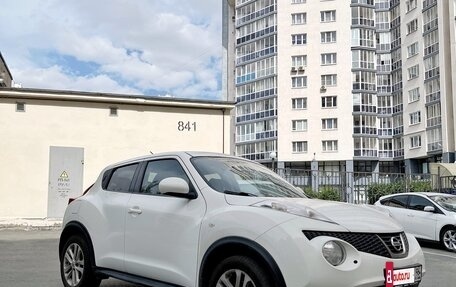 Nissan Juke II, 2011 год, 900 000 рублей, 7 фотография