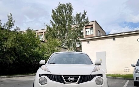 Nissan Juke II, 2011 год, 900 000 рублей, 6 фотография