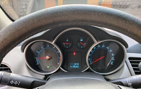 Chevrolet Cruze II, 2011 год, 500 000 рублей, 10 фотография