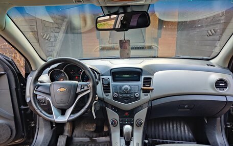 Chevrolet Cruze II, 2011 год, 500 000 рублей, 12 фотография