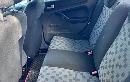 Ford Focus II рестайлинг, 2005 год, 375 000 рублей, 16 фотография