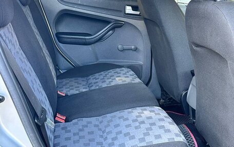 Ford Focus II рестайлинг, 2005 год, 375 000 рублей, 15 фотография