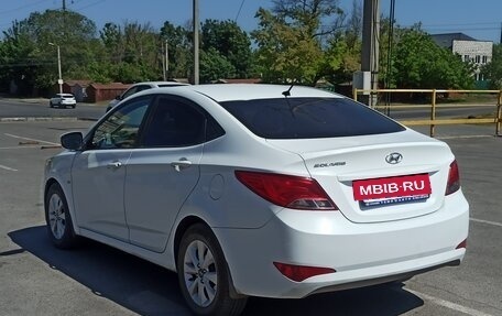 Hyundai Solaris II рестайлинг, 2016 год, 1 000 000 рублей, 5 фотография