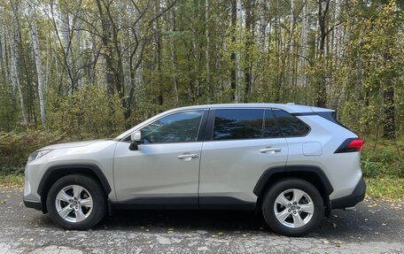 Toyota RAV4, 2019 год, 2 589 000 рублей, 2 фотография