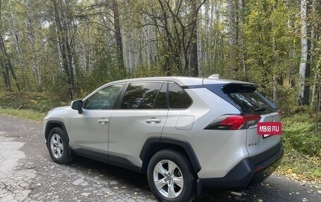 Toyota RAV4, 2019 год, 2 589 000 рублей, 3 фотография