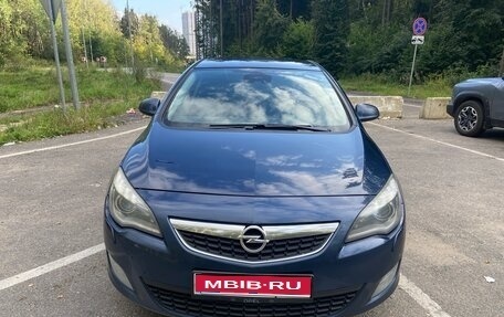 Opel Astra J, 2012 год, 790 000 рублей, 1 фотография