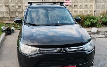 Mitsubishi Outlander III рестайлинг 3, 2012 год, 1 350 000 рублей, 1 фотография