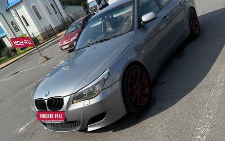 BMW 5 серия, 2004 год, 599 999 рублей, 11 фотография