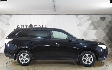 Mitsubishi Outlander III рестайлинг 3, 2013 год, 1 125 000 рублей, 6 фотография