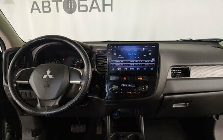 Mitsubishi Outlander III рестайлинг 3, 2013 год, 1 125 000 рублей, 11 фотография