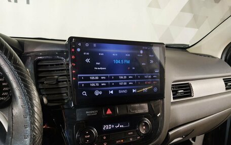 Mitsubishi Outlander III рестайлинг 3, 2013 год, 1 125 000 рублей, 15 фотография