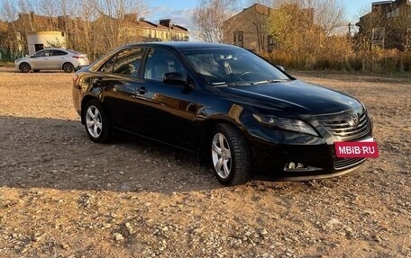 Toyota Camry, 2008 год, 1 870 000 рублей, 2 фотография