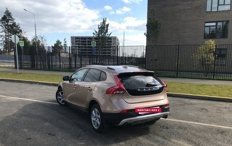 Volvo V40 Cross Country I, 2013 год, 1 450 000 рублей, 11 фотография