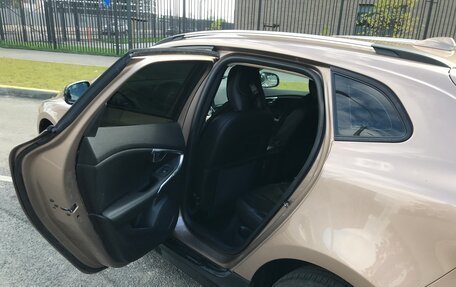Volvo V40 Cross Country I, 2013 год, 1 450 000 рублей, 17 фотография