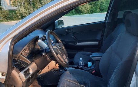 Mitsubishi Galant IX, 2004 год, 370 000 рублей, 9 фотография