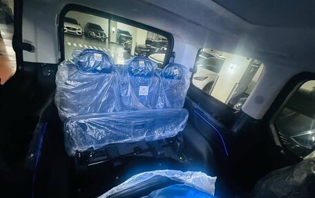 Hyundai Staria, 2025 год, 6 185 000 рублей, 20 фотография