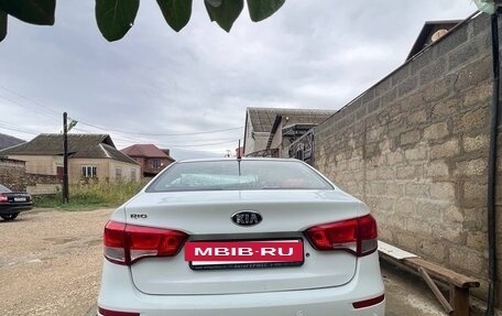 KIA Rio III рестайлинг, 2015 год, 900 000 рублей, 4 фотография