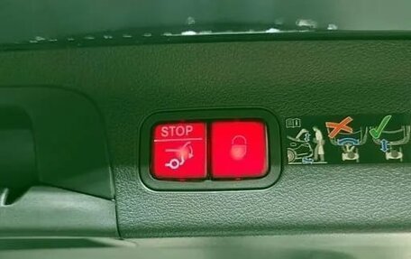 Mercedes-Benz GLS, 2025 год, 15 000 000 рублей, 18 фотография