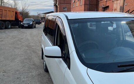 Nissan Lafesta I, 2004 год, 600 000 рублей, 6 фотография