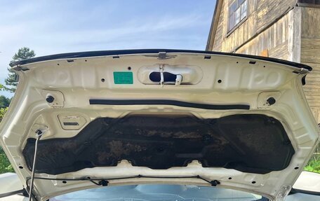 Nissan Lafesta I, 2004 год, 600 000 рублей, 22 фотография