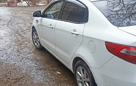 KIA Rio III рестайлинг, 2014 год, 1 000 000 рублей, 4 фотография