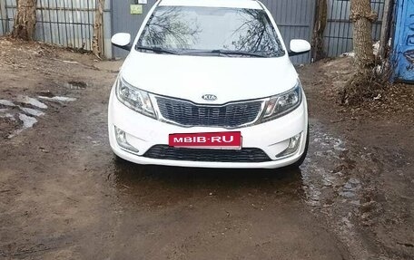 KIA Rio III рестайлинг, 2014 год, 1 000 000 рублей, 2 фотография