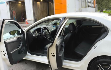 Volkswagen Jetta VI, 2013 год, 910 000 рублей, 7 фотография