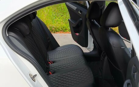 Volkswagen Jetta VI, 2013 год, 910 000 рублей, 15 фотография