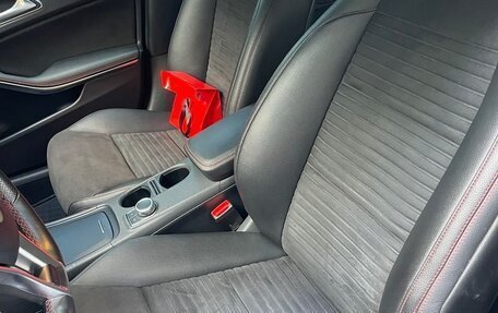 Mercedes-Benz GLA, 2015 год, 1 525 000 рублей, 10 фотография