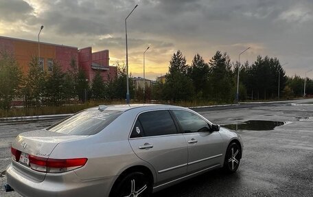 Honda Accord VII рестайлинг, 2003 год, 900 000 рублей, 3 фотография