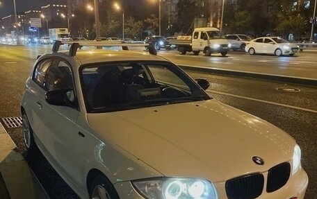 BMW 1 серия, 2010 год, 850 000 рублей, 2 фотография