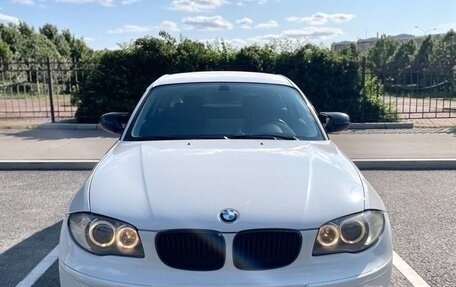 BMW 1 серия, 2010 год, 850 000 рублей, 4 фотография