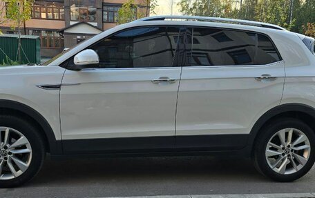 Volkswagen T-Cross I, 2021 год, 2 100 000 рублей, 3 фотография