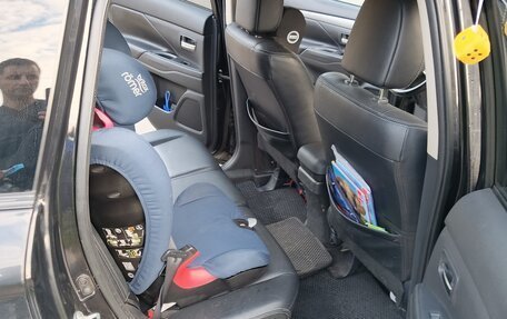 Mitsubishi Outlander III рестайлинг 3, 2012 год, 1 350 000 рублей, 8 фотография