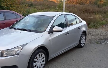 Chevrolet Cruze II, 2010 год, 745 000 рублей, 8 фотография