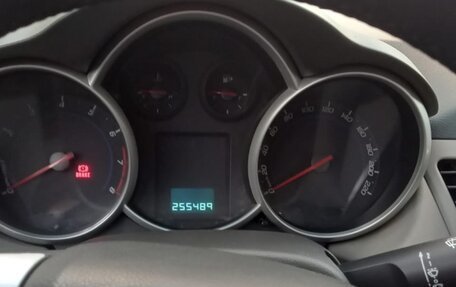 Chevrolet Cruze II, 2010 год, 745 000 рублей, 11 фотография