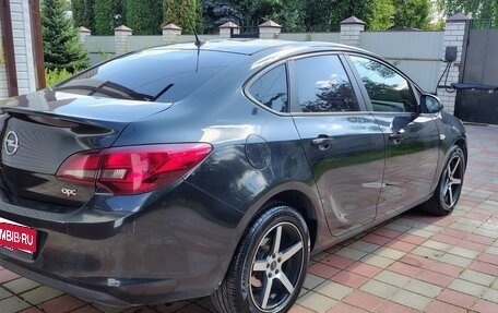 Opel Astra J, 2013 год, 780 000 рублей, 1 фотография