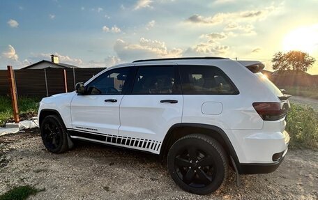 Jeep Grand Cherokee, 2016 год, 2 500 000 рублей, 4 фотография