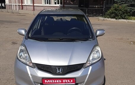 Honda Jazz II рестайлинг, 2011 год, 890 000 рублей, 1 фотография